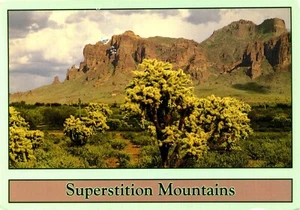 Cartolina Superstition Mountains Near Apache Junction Arizona non spedita - Foto 1 di 2