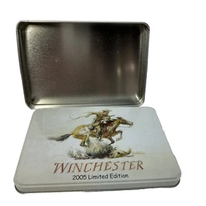 Scatola di latta Winchester edizione limitata 2005 cowboy cavallo metallo - Foto 1 di 9