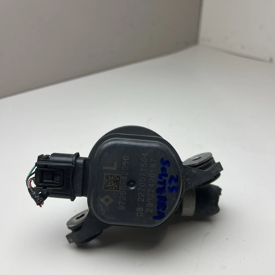 2023 SUBARU SOLTERRA WATER AUXILIARY COOLANT PUMP 87260-42050 OEM - Image 1 of 4