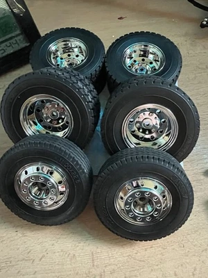 Tamiya RC Modellbau LKW Komplett Reifen Set 1/14 - Bild 1 von 3