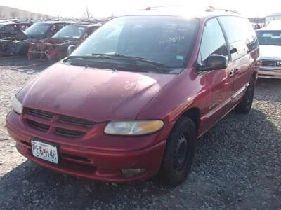 Cuarto de cristal trasero izquierdo usado se adapta a: Dodge Caravan 1998 trasero 119`` WB L. con deslizamiento Foto 1 de 4