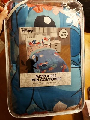 迪士尼Lilo & Stitch超细纤维双人床被子毯蓝色64英寸x86英寸 — 第 1/4 张图片