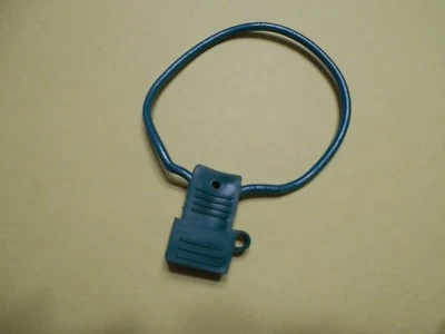 *IN LINE FUSE HOLDER 10 AWG MOISTURE RESISTANT  - Image 1 of 3