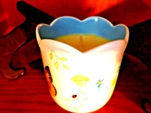 Lenox ~ Butterfly Meadow Scalloped - Kerze ~ Blue Geranium ~ NEU! - Bild 1 von 5