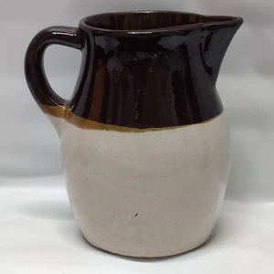 Jarra de leche vintage Roseville de dos tonos marrón crema gres arte cerámica 6 pulgadas - Imagen 1 de 6