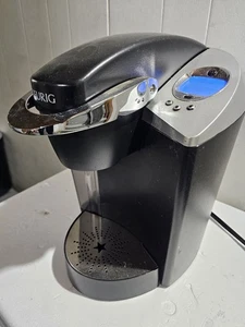 Keurig B60 Einzeltasse Kaffeemaschine Brüher K-Cup Schwarz & Silber - Bild 1 von 10