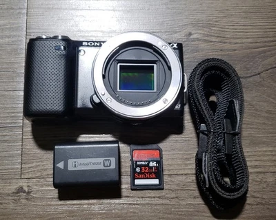 AS IS Sony Alpha NEX-5N Mirrorless Camera Black - PARTS OR REPAIR - READ! - Image 1 of 4