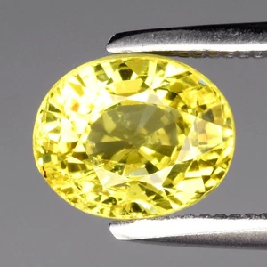π 1.44ct 6.5x5.5mm VS Oval Natural Yellowish Green Grossular Garnet - Mali Gem - Picture 1 of 4