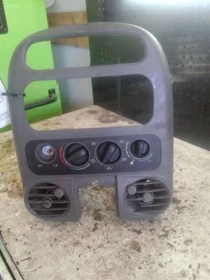 Контроль температуры с переменным током подходит для 00-05 NEON 132782 - Изображение 1 из 2