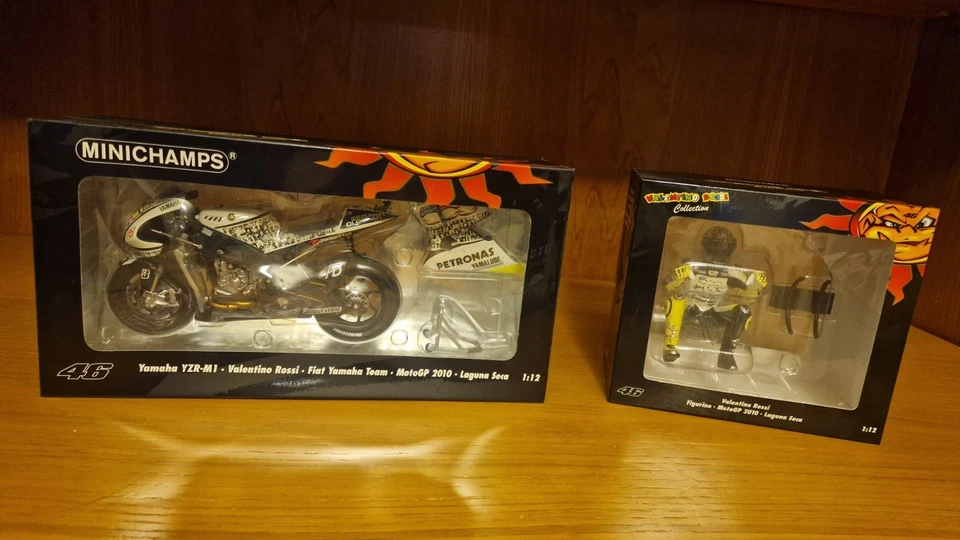 Minichamps Valentino Rossi 1/12 Yamaha Yzr-m1 MotoGP 2010 Laguna Seca