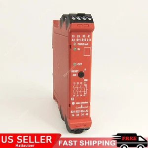 Allen-Bradley 440R-S13R2 New Guardmaster Single Input Safety Relay Module - Picture 1 of 4