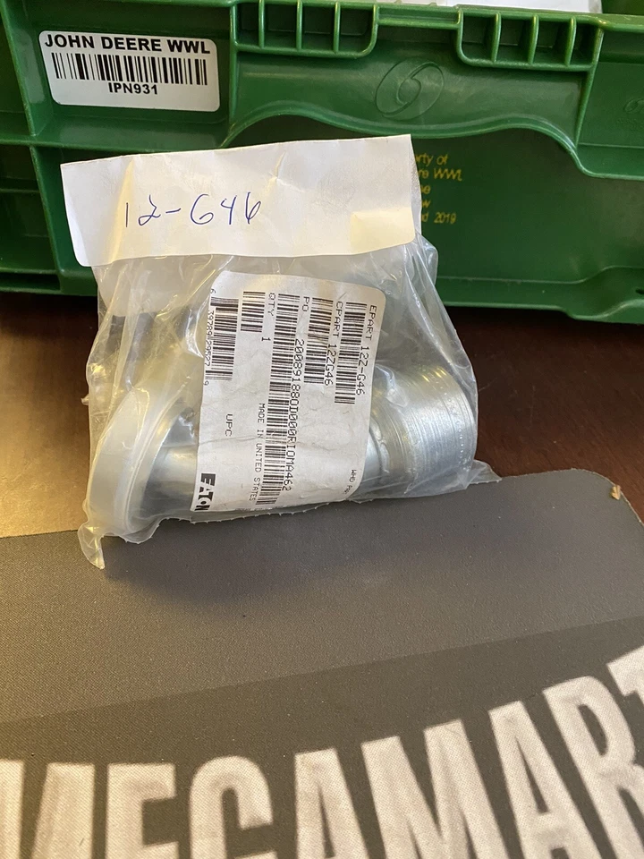 BRAND NEW  EATON 12Z-G46 HOSE FITTING - Image 1 of 1