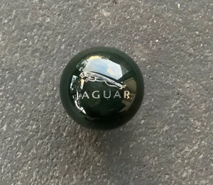 JAGUAR Inlaid BRG Wood Gear Shift Knob XJ6,XJS,XJ8,XK8,XJR,XKR,XK,S-Type,X-Type - Picture 1 of 5