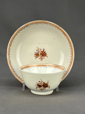 Juego de tazones y platillos de té de exportación china del siglo XVIII flores sepia Foto 1 de 4