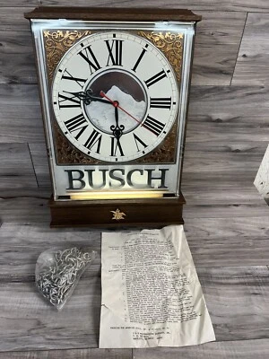 Reloj de pared iluminado Anheuser Busch Beer "Western Mountain" 1985, nuevo stock antiguo Foto 1 de 4