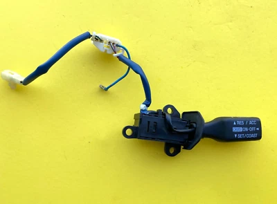 1999-2003 LEXUS RX300 STEERING WHEEL CRUISE CONTROL SWITCH LEVER OEM 84630-48010 - Image 1 of 4