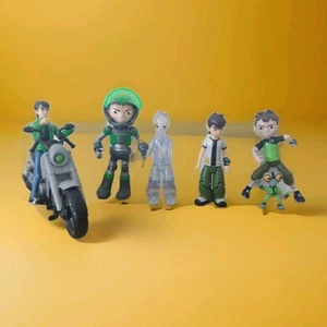 Ben 10 action figure X6 più moto.Tutte le figure Ben in diverse forme. - Foto 1 di 24