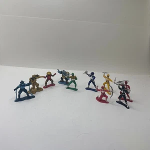 Mighty Morphin Power Rangers 1993 lotto di 10 minifigure PVC Bandai 3" figureS - Foto 1 di 8