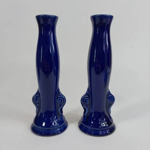 McCoy USA 122 Blue MCM Bud Vases 7.25 inch Set Of 2 - Picture 1 of 6