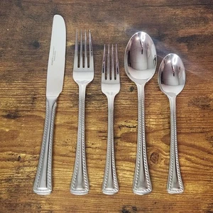 Cubiertos Hampton Silversmiths Dazzle acero inoxidable 18/10 Corea-3 ajuste de 1 lugar - Imagen 1 de 11
