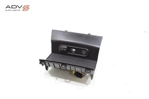 KIA K5 CONSOLA CENTRAL COMPARTIMENTO DE ALMACENAMIENTO BANDEJA Y PUERTO USB OEM 2021 - 2024 - Imagen 1 de 10