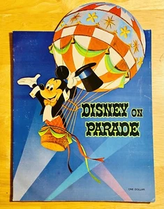 Vintage Disney on Parade 1970 Theatre Show Souvenir Brochure Program - Picture 1 of 7