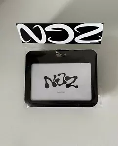 NJZ NEWJEANS COMPLEXCON HONGKONG 2025 CARD HOLDER - Bild 1 von 2