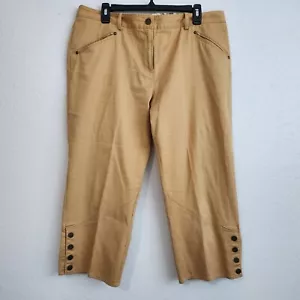 Tommy Bahama Womens Stretch Capri Pants Mid Rise Button Detail Size 14 Yellow - Picture 1 of 23