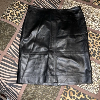 Falda Talbots Negra 100% Cuero Dobladillo Dividido Cremallera Trasera Talla Pequeña 8 Foto 1 de 4