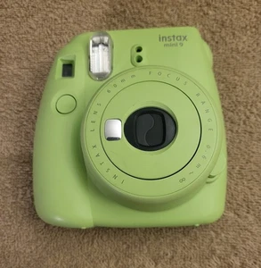 Fujifilm Instax Mini 9 Lime Green Instant Film Camera - Picture 1 of 7