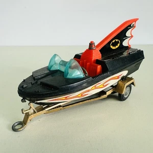 Vintage Corgi Toys 107 Batboat Batman Boat & Trailer Model Early Rare Tin Fin - Picture 1 of 4