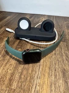 Apple Watch Series 7 41mm Green Aluminum Case with GPS and Cellular - Picture 1 of 6