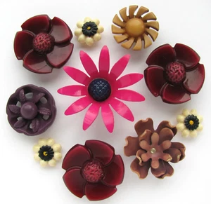 Vintage Celluloid Buttons Realistic Flowers Striking Floral Lot of 10 - Picture 1 of 10