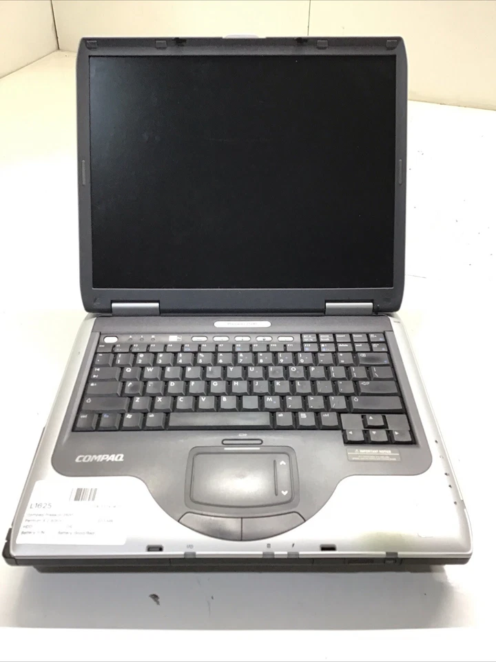 Compaq Presario 2500 - Pentium 4 2.4GHz 503 MB NO HDD No Batt - Image 1 of 4