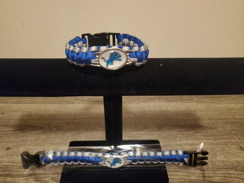 Detroit Lions NFL Paracord Bracelet Cover