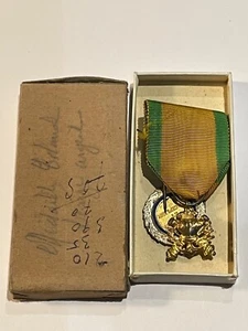 Militärmedaille Wert und Disziplin mit Etui (L44) - Bild 1 von 5