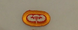 PARACHUTE BACKGROUND OVAL, 88TH AIRBORNE AAA BN. , BASIC ,GERMAN MADE 1940S - Picture 1 of 2