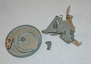 Tocadiscos Garrard AT6 - 3 piezas metálicas (¿metal para maceta?) - Imagen 1 de 4