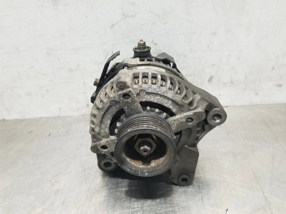 03 2003 TOYOTA LAND CRUISER 4.7L ALTERNATOR 130 AMP - Image 1 of 4