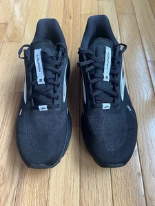 Brooks Gr. 9,5 D M Launch 9 1103861D048 schwarz weiß Laufschuhe Sneaker - Bild 1 von 7