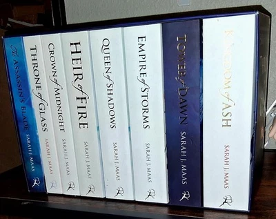 Throne of Glass Box Set Series UK White Books PAPERBACK w/ POSTER Sarah J Maas - Image 1 of 4