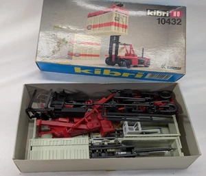 HO scale Kibri # 10432 KALMAR FORK LIFT CONTAINER w/ 3 Containers - Picture 1 of 7