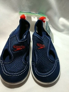 Water Shoes Kids Size 5/6 Water New with Tags Navy - Picture 1 of 5