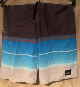 Quiksilver 50 Boys Youth High Line 4 Way Stretch Board Shorts Swim Trunks Sz 27 - Picture 1 of 6