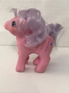 Giocattolo vintage My Little Pony Baby Northstar Pegasus primo dente rosa G1 capelli viola MLP - Foto 1 di 5