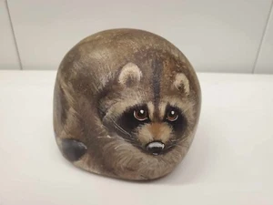 Vintage Racoon rock *RARE* 1 of a kind 35+ years old hand-painted - Picture 1 of 6