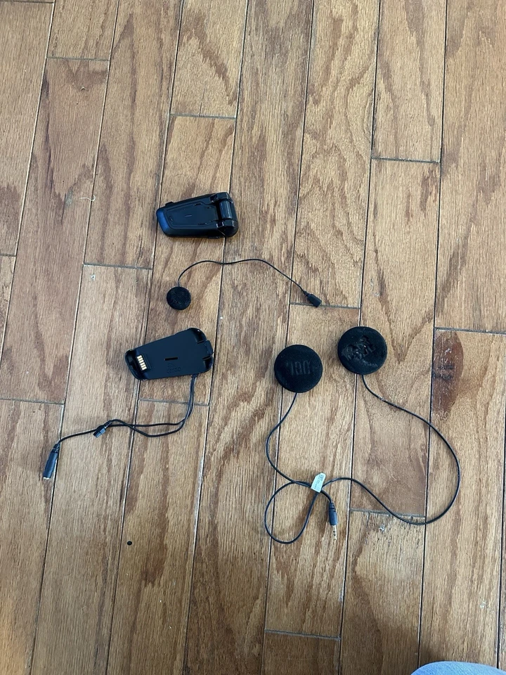 Cardo Packtalk Black Special Edition Bluetooth Intercom - Image 1 of 1