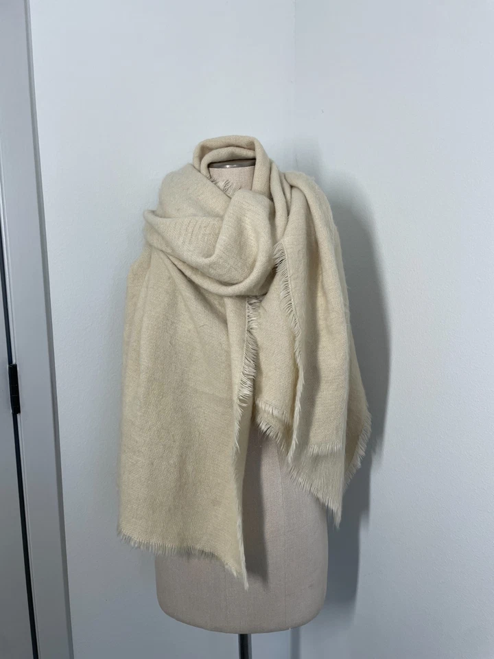 Bufanda Free People Crema Informal Academia Preppy Gran Tamaño Mínimo Acogedor Boho Foto 1 de 4