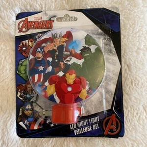 Marvel Avengers Night Light w/ Reversible Shade Thor, Cap, Hulk and Iron Man - Picture 1 of 2