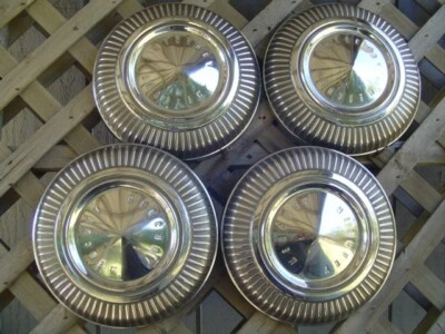 CUBIERTAS DE CUBO DE PLATO CLÁSICO MERCURY COMET CYCLONE PARA PERROS TAPAS CENTRALES DE COLECCIÓN Foto 1 de 4